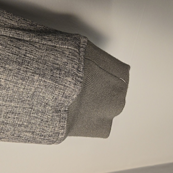 Tommy Hilfiger Men's Gray Water and Wind Resistant Quilted Zip Hood Jacket Sz S - Picture 4 of 16